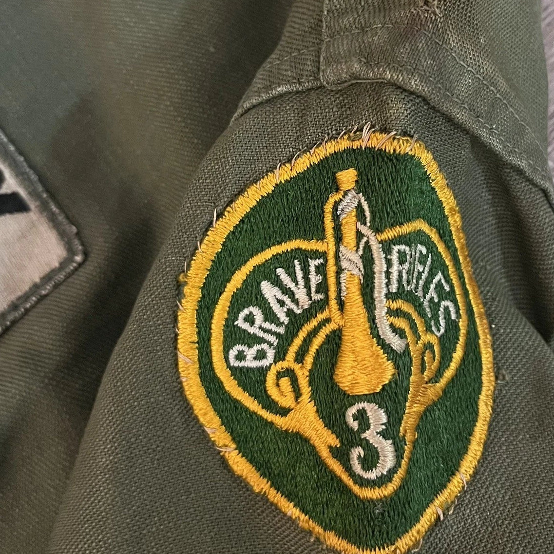 OG-107 Cotton Sateen Army 3rd ACR Cavalry Shirt Vietnam Brave Rifles Large